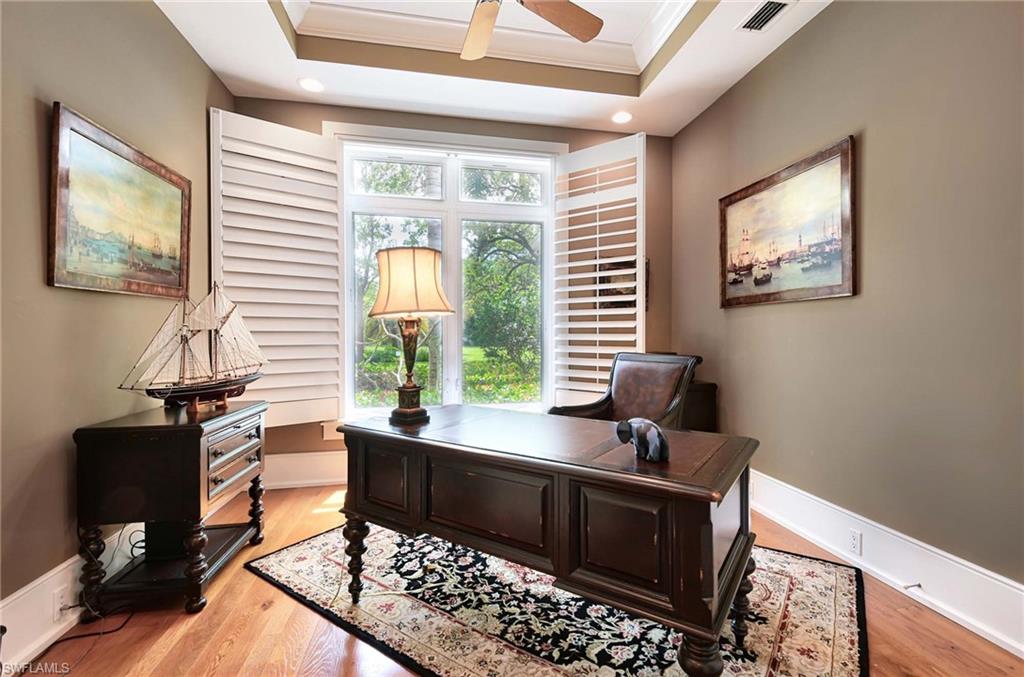 581 Springline Drive Naples, FL 34102 - Photo 4 of 34 Gallery Image 4