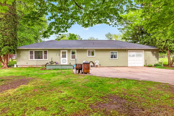 $260,000 | N5121 36th Drive, Fremont, WI 54940