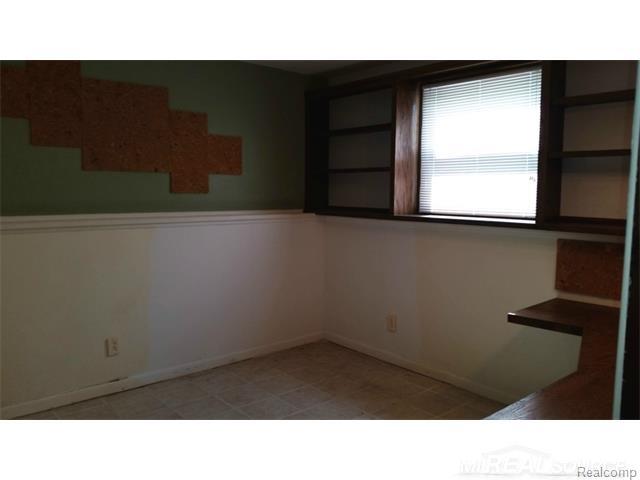 2551 Roseview Drive Rochester Hills, MI 48306 - Photo 37 of 39
