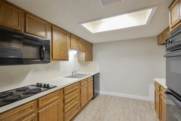 $1,775 | 1326 Town Circle, Unit 1, Baytown, TX 77520