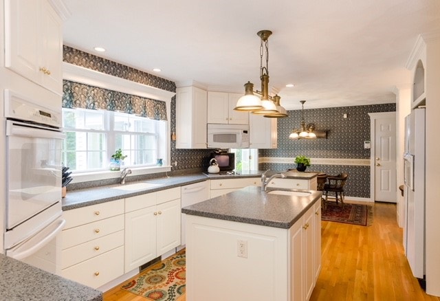 362 Bedford Road New Boston, NH 03070 - Photo 10 of 29