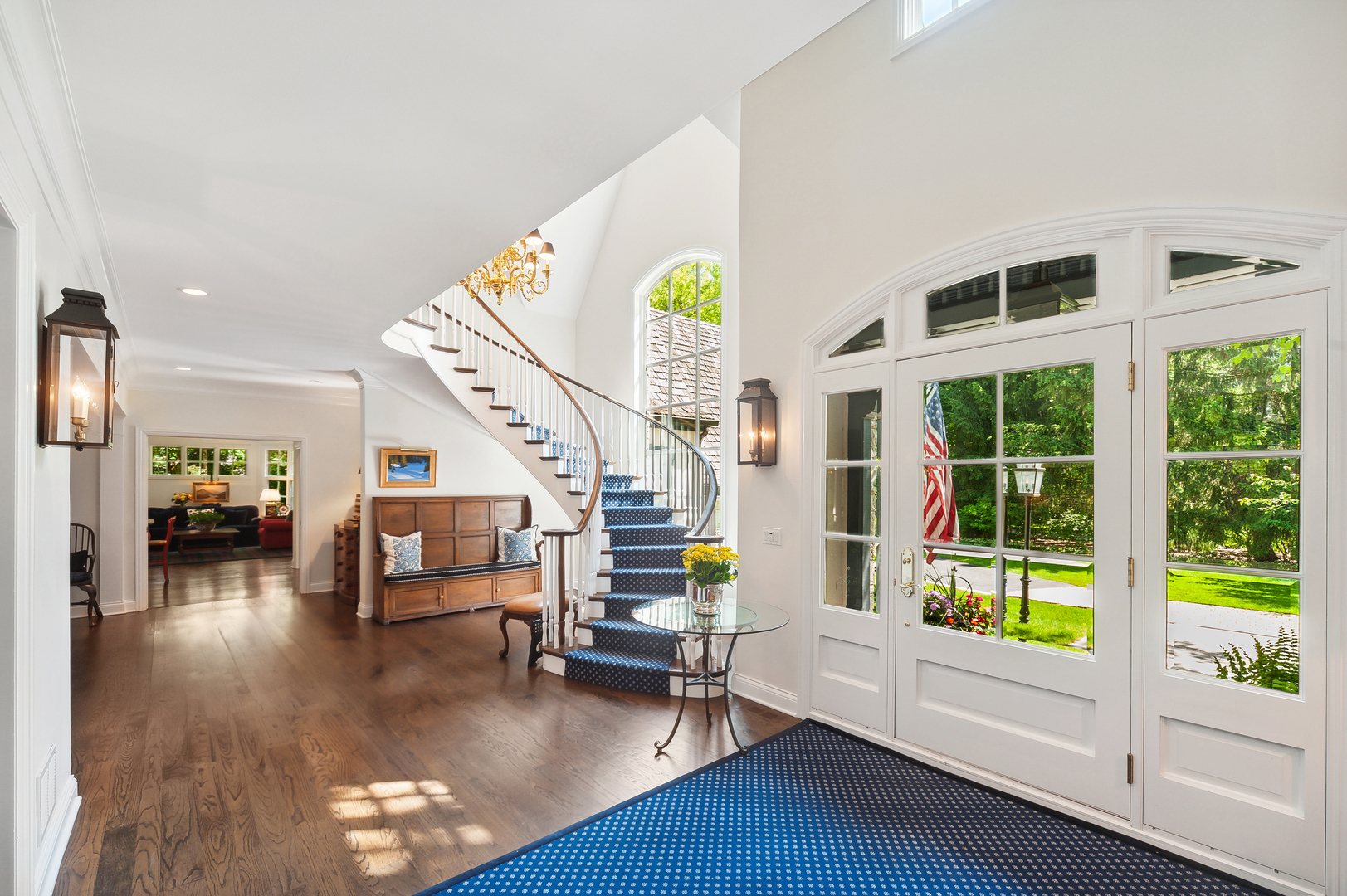 370 North Mayflower Road Lake Forest, IL 60045 - Photo 3 of 29 a living room with furniture and a wooden floor