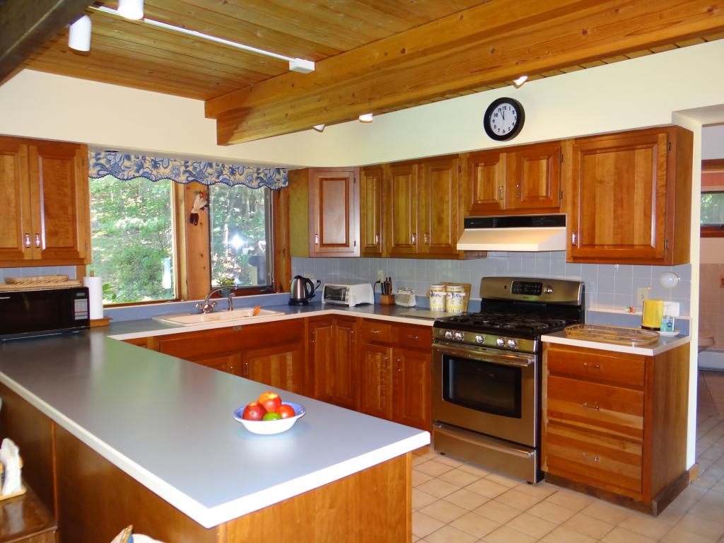 325 Dix Hill Road Ludlow, VT 05149 - Photo 3 of 32