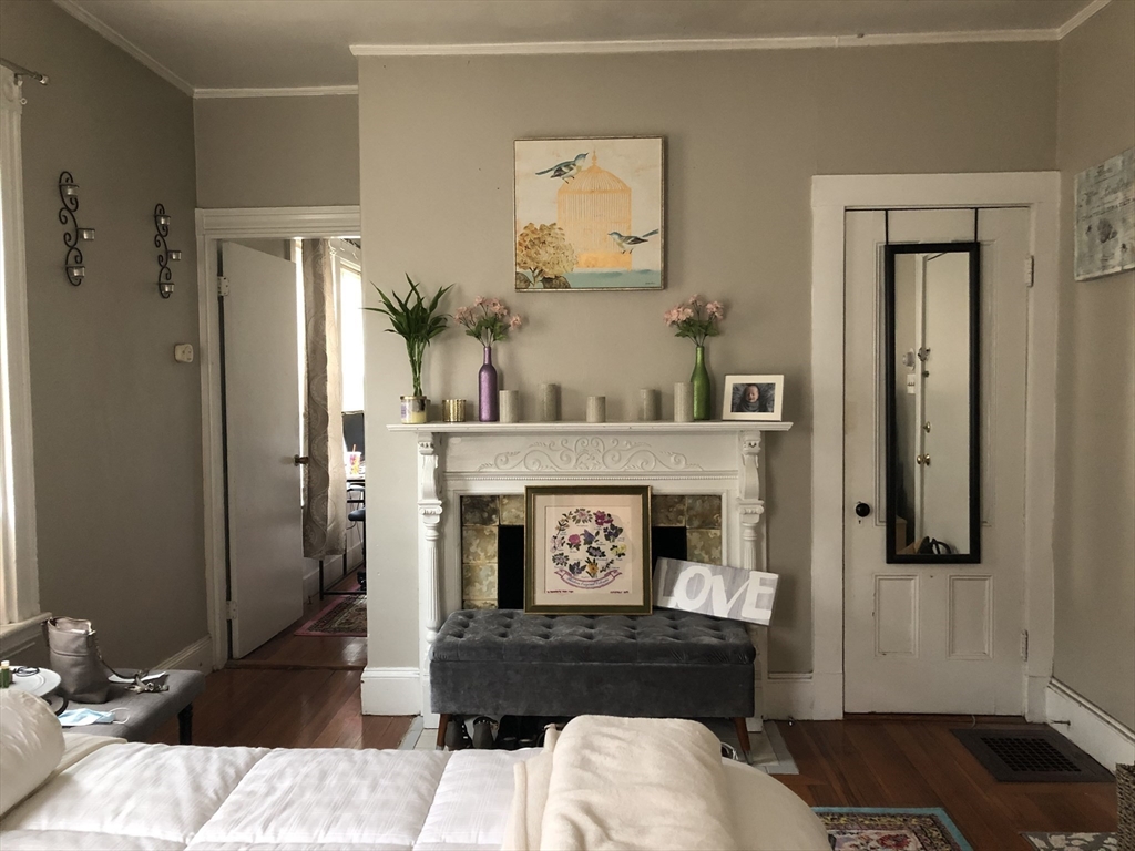 24 Merrymount Road, Unit 1L Quincy, MA 02169 - Photo 7 of 11 Gallery Image 7