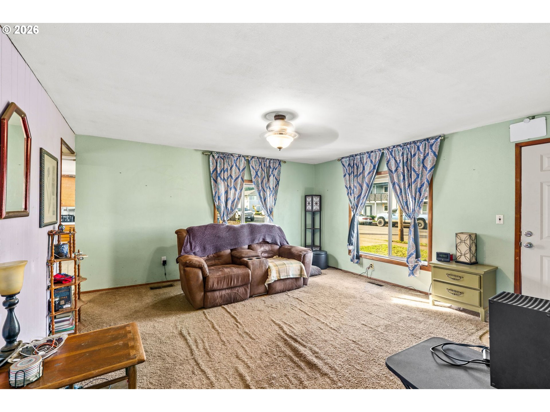 910 South 10th Street Cottage Grove, OR 97424 - Photo 5 of 23