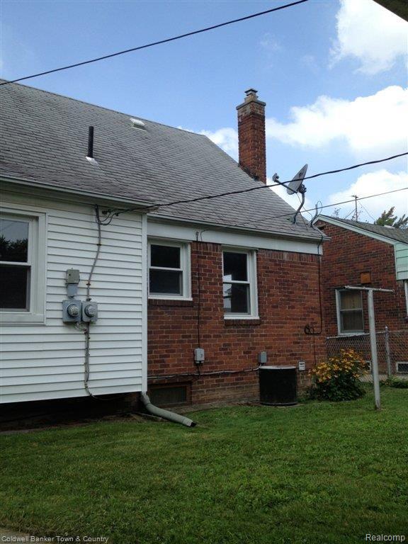 145 Shadowlawn Street Inkster, MI 48141 - Photo 19 of 24 IMG_1845.jpg