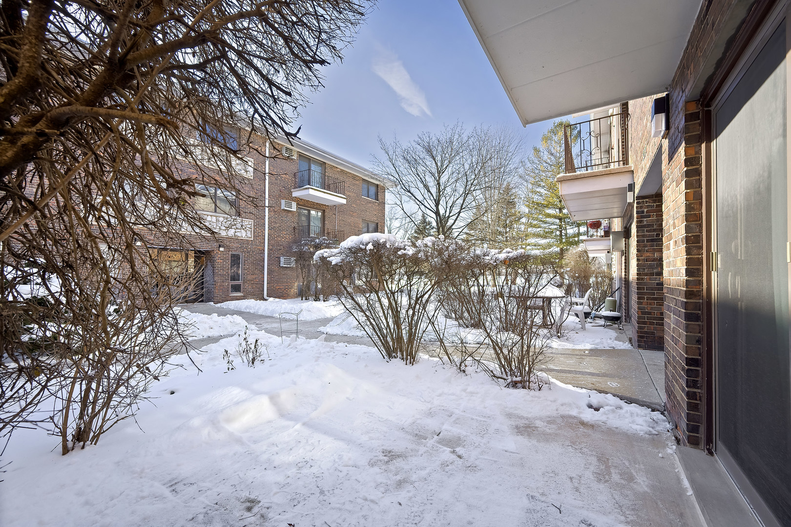 1220 South Lorraine Road, Unit 1A Wheaton, IL 60189 - Photo 14 of 17 Gallery Image 14