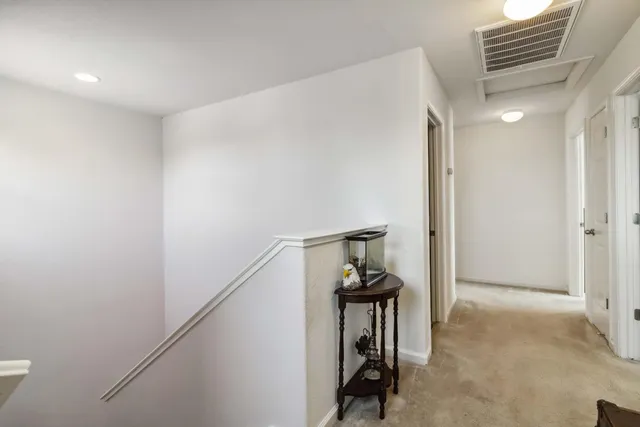 a view of an entryway with workspace