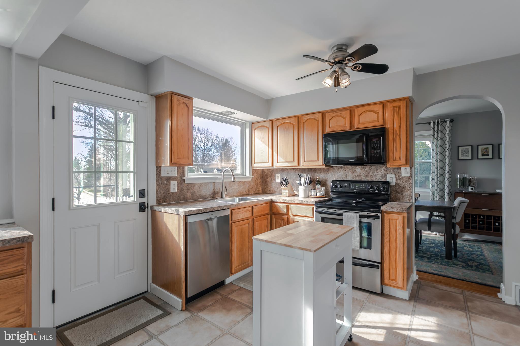 1545 Ashton Road Havertown, PA 19083 - Photo 12 of 30 Gallery Image 12