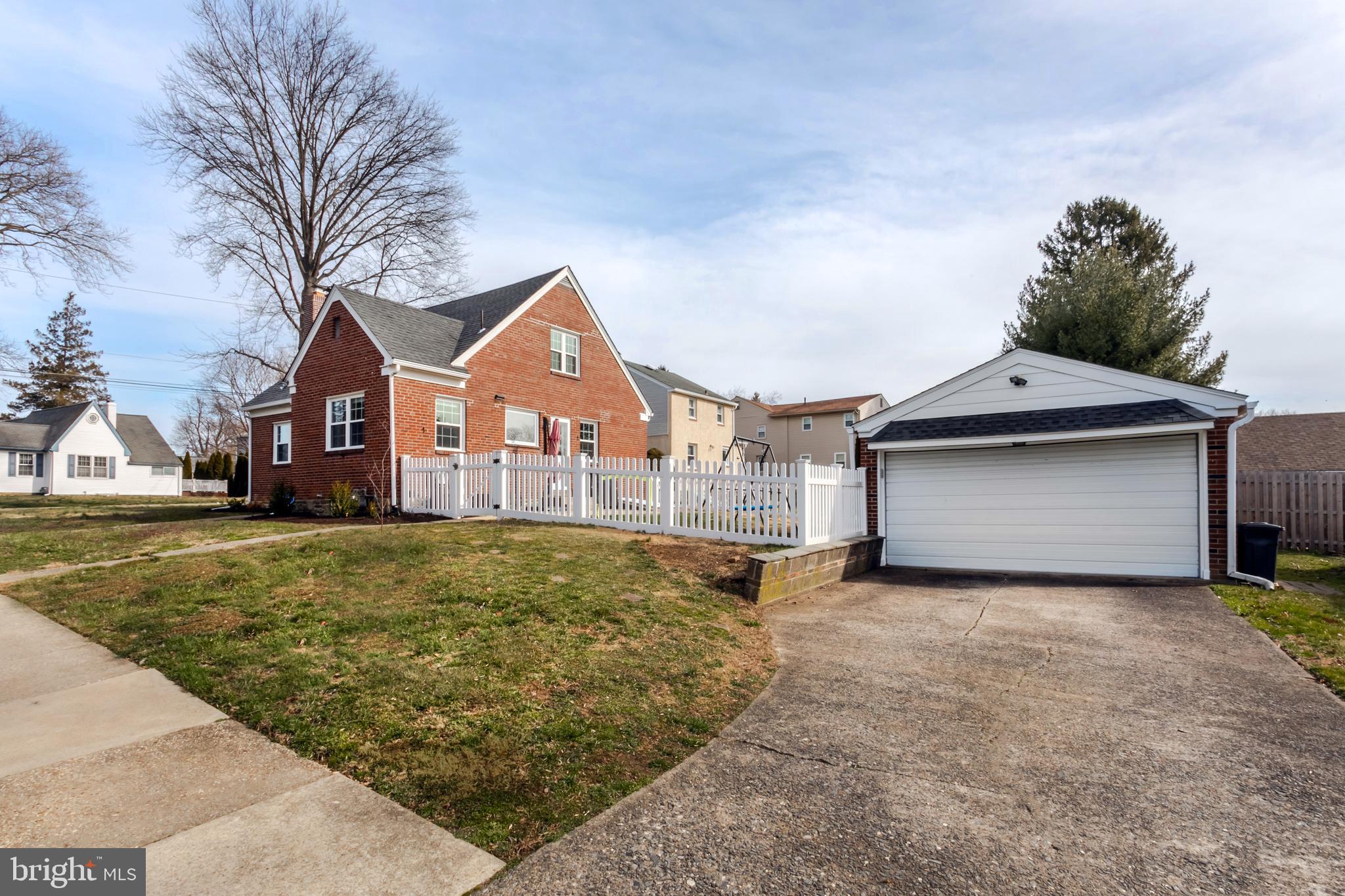 1545 Ashton Road Havertown, PA 19083 - Photo 4 of 30 Gallery Image 4