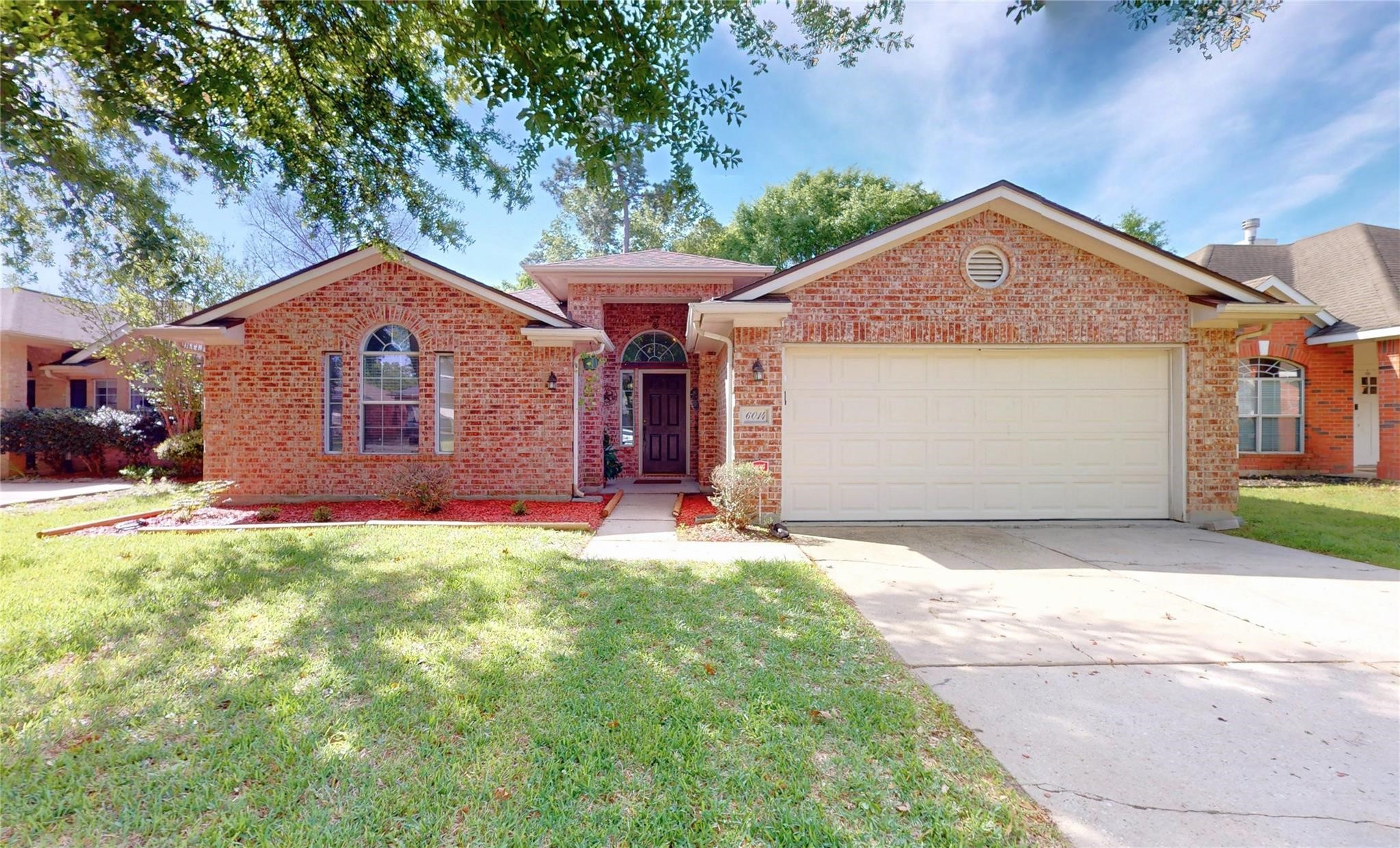 6014 Knollwood Trail Spring, TX 77373 - Photo 1 of 31 Front View - Sunlight