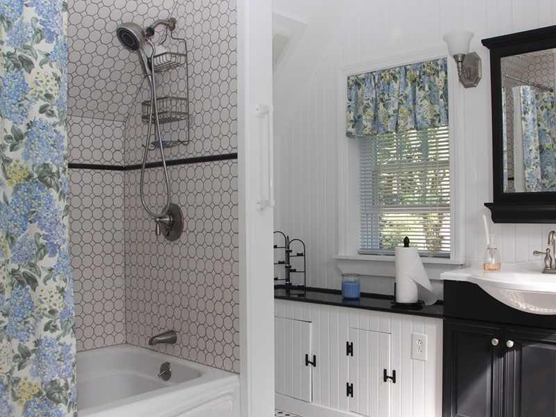 81 Evergreen Point Road Sullivan, ME 04664 - Photo 11 of 16 Master Bath/Spa.