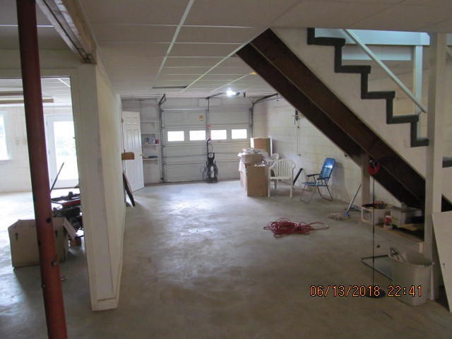 8200 Greenbriar Road Talbott, TN 37877 - Photo 16 of 18 a view of a hallway with seating area