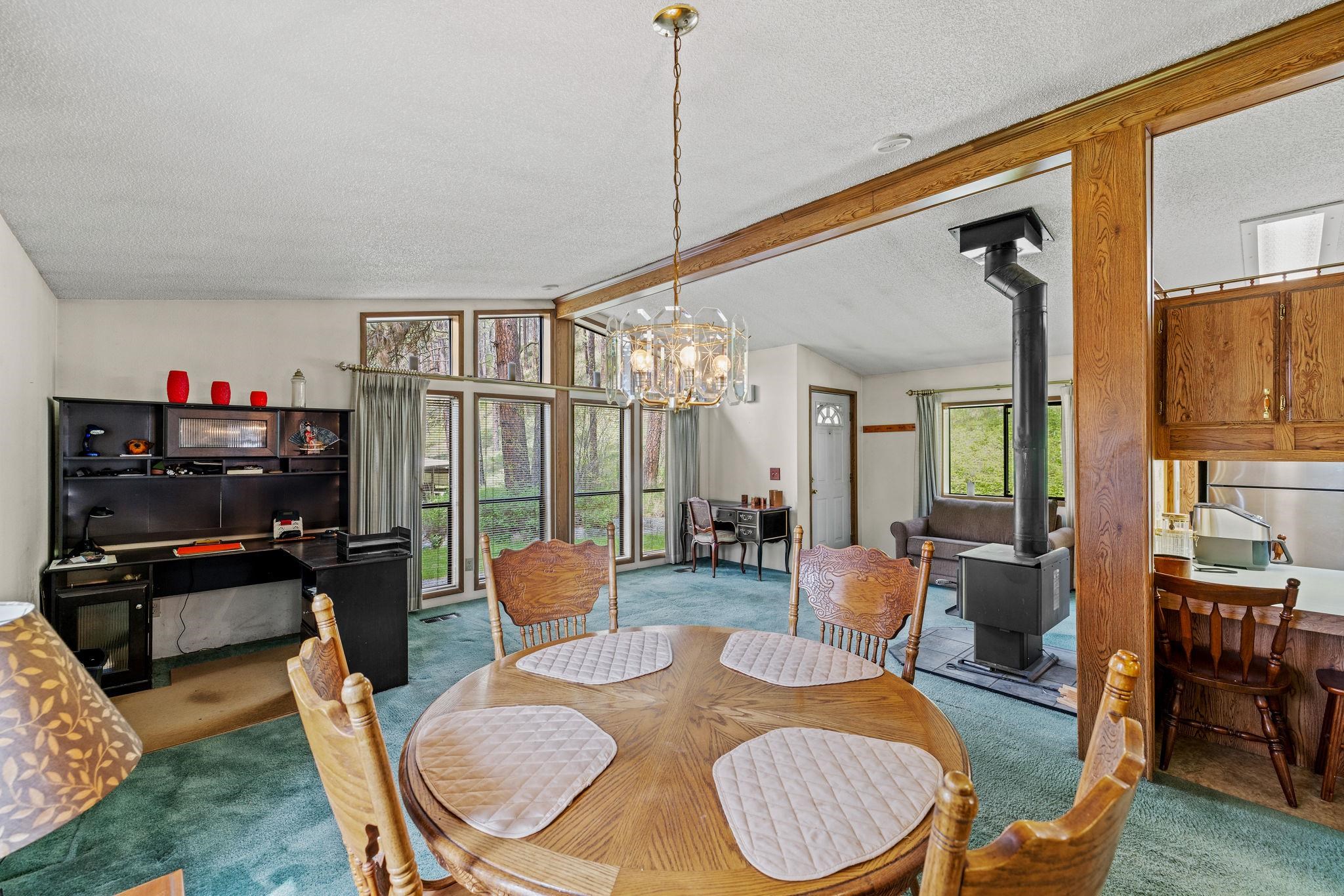 10709 South Hangman Valley Road Spokane, WA 99223 - Photo 15 of 48