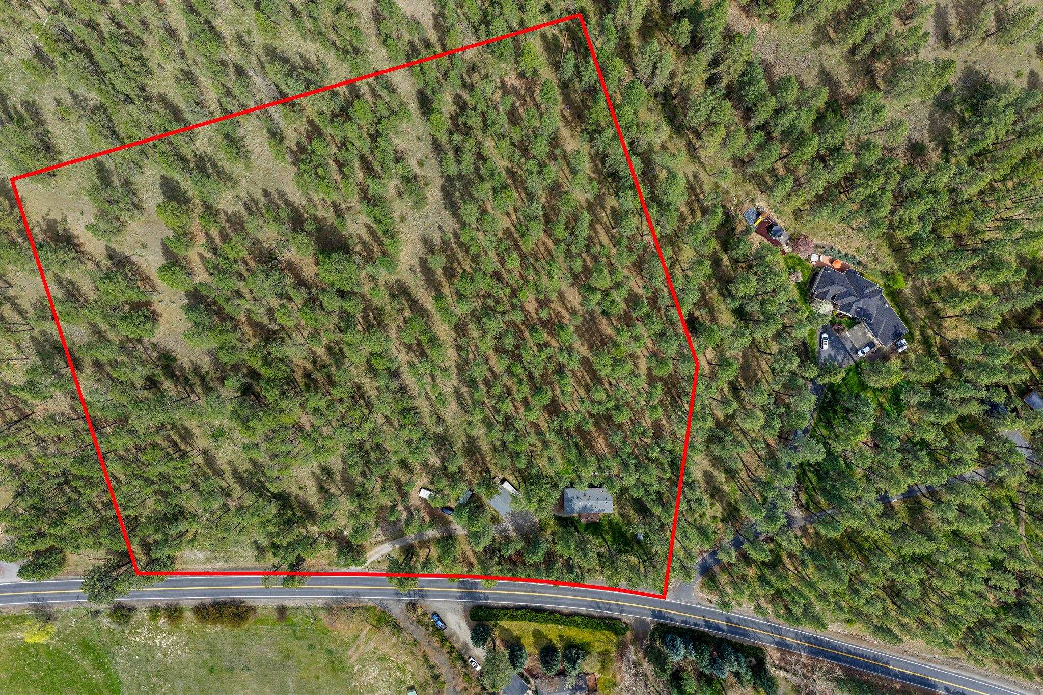 10709 South Hangman Valley Road Spokane, WA 99223 - Photo 2 of 48