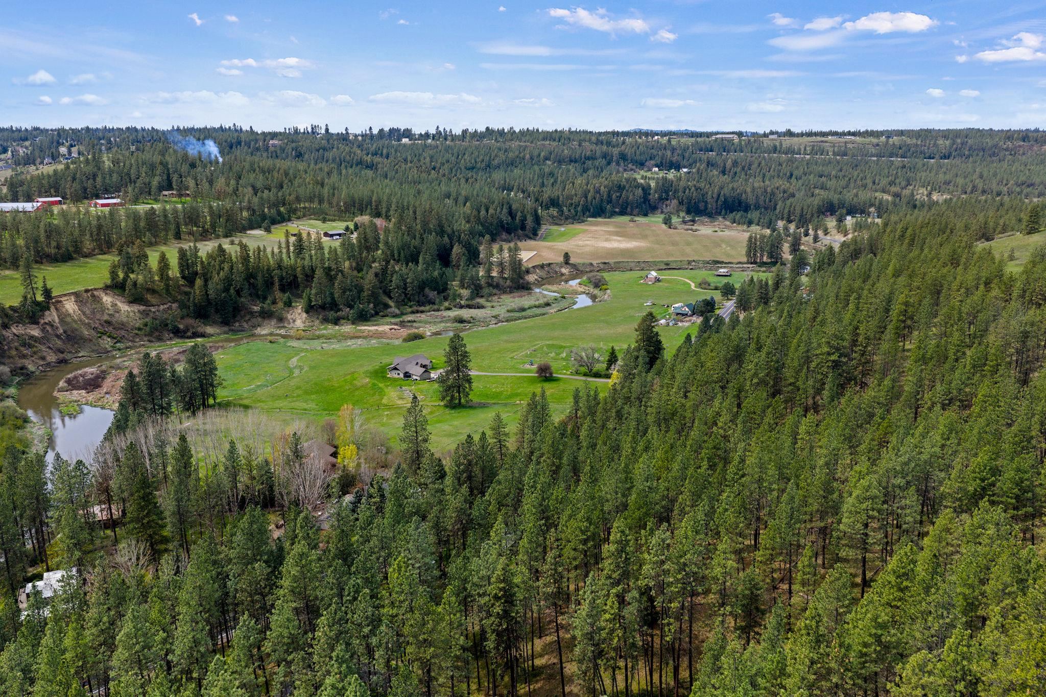 10709 South Hangman Valley Road Spokane, WA 99223 - Photo 42 of 48
