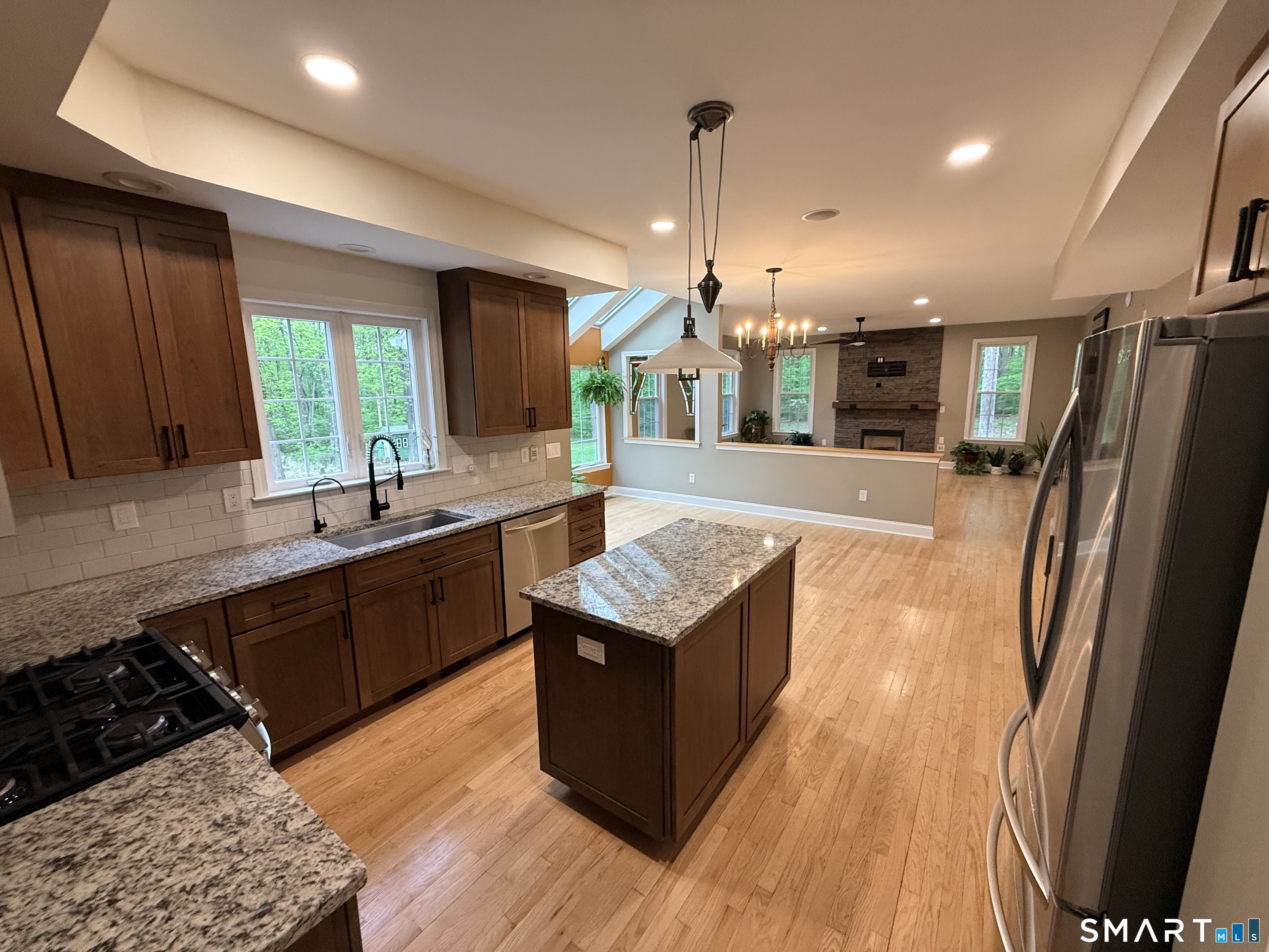 85 Old Rod Road Colchester, CT 06415 - Photo 4 of 40