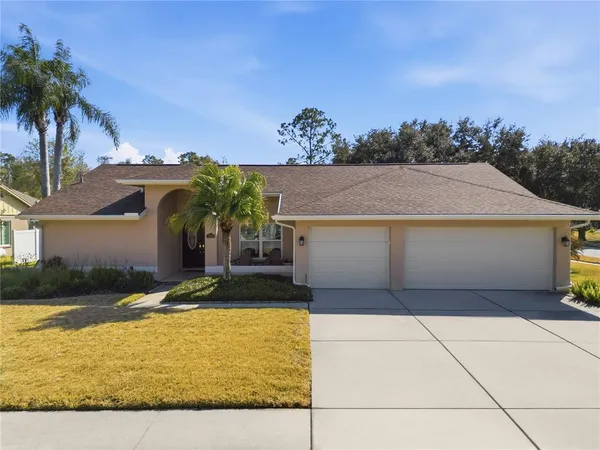 $655,500 | 5860 Windermere Drive, Palm Harbor, FL 34685