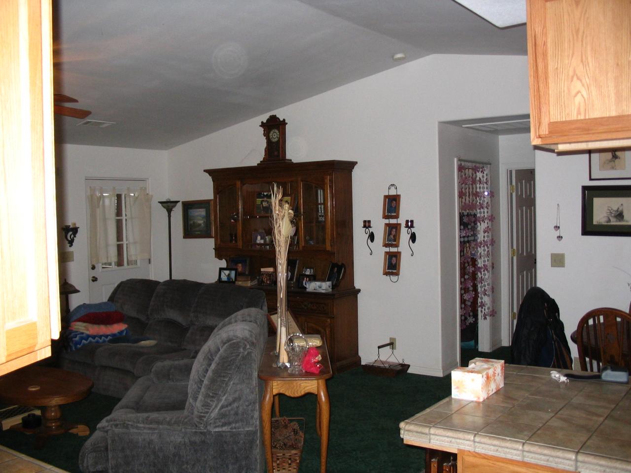 13755 Gas Point Road Igo, CA 96047 - Photo 4 of 14 Living Room