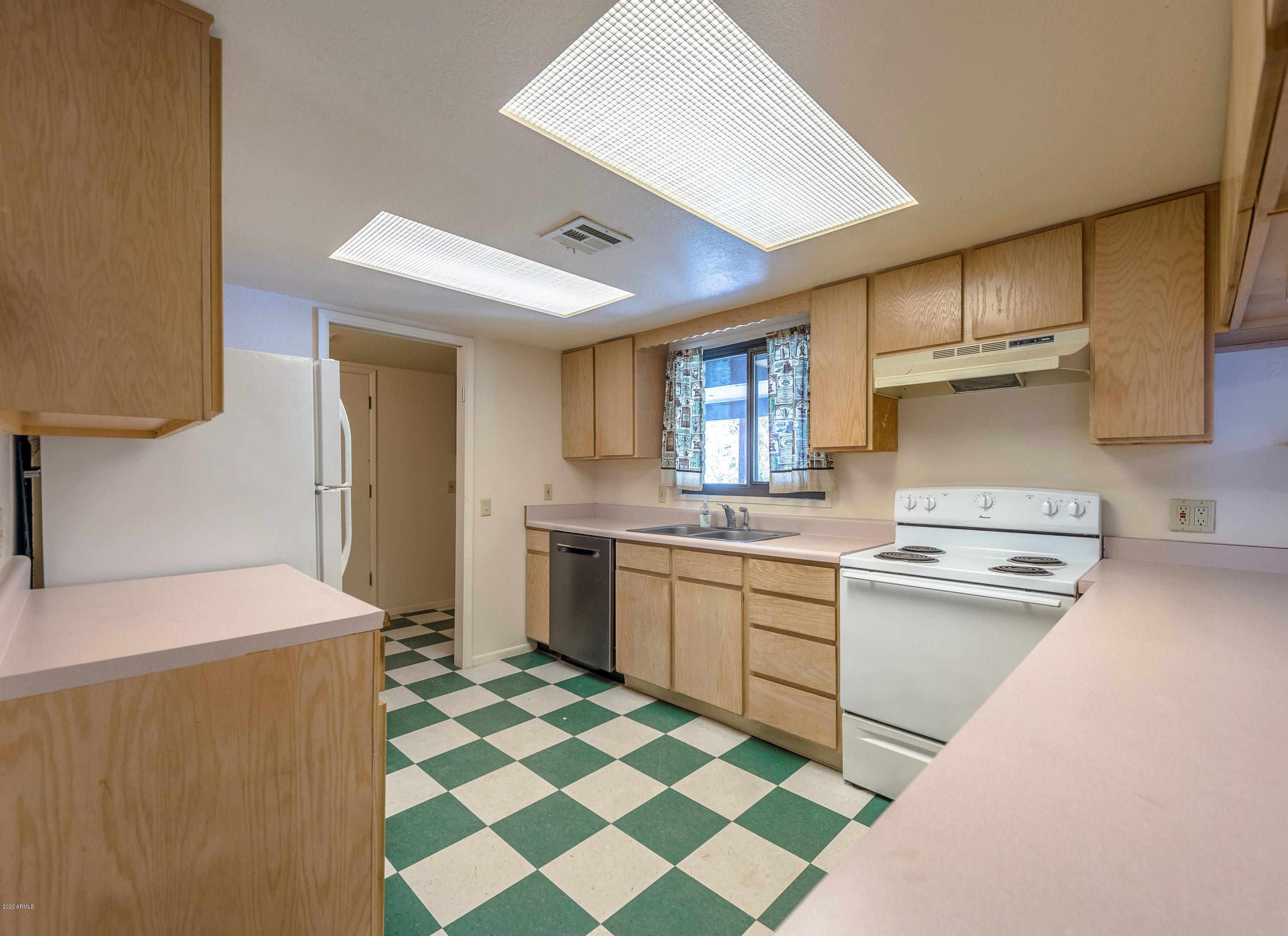 918 Copper Basin Road Prescott, AZ 86303 - Photo 7 of 35 007_Kitchen