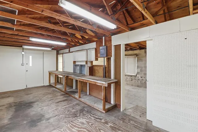 a view of a storage & utility room