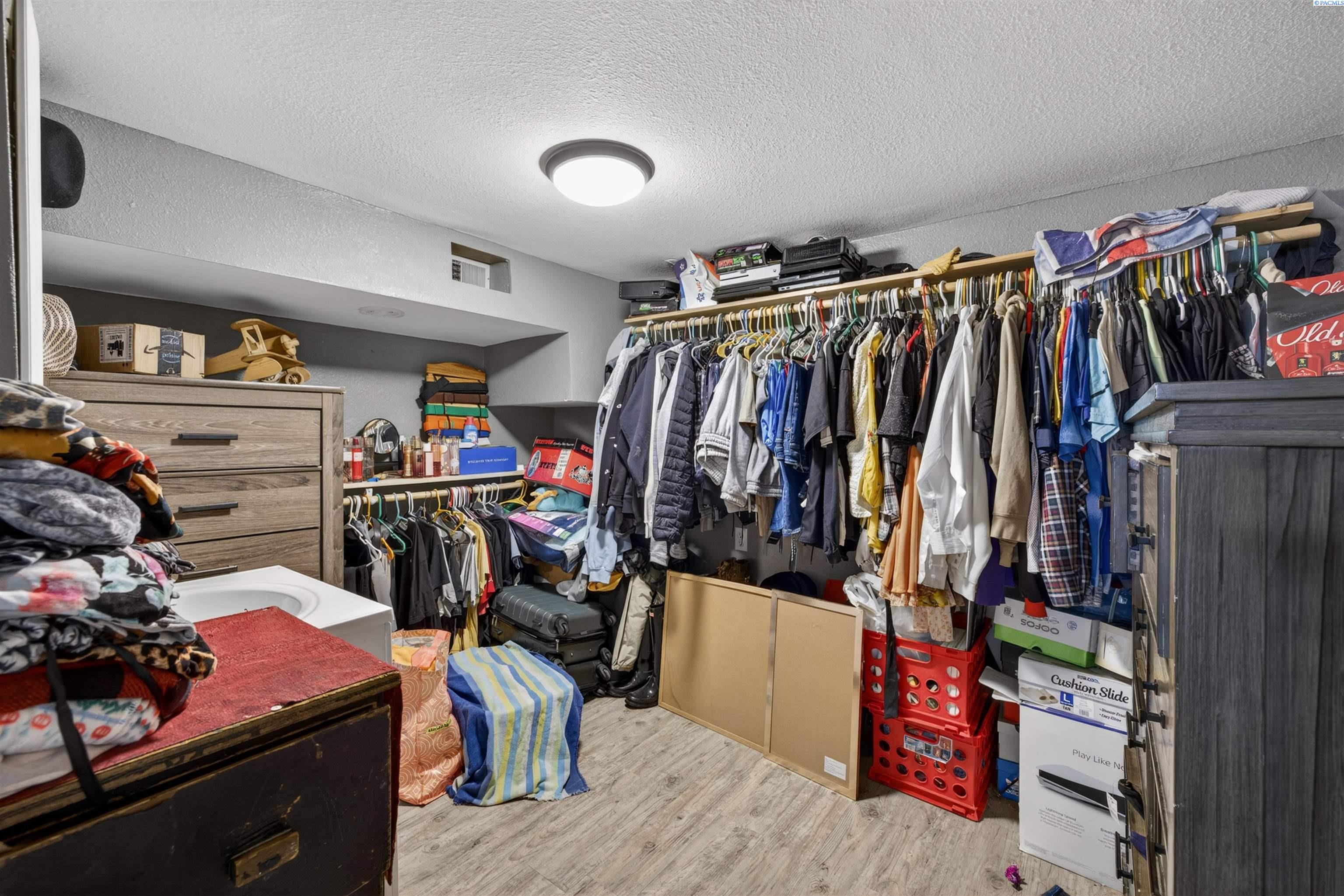 1260 Appleway Road Grandview, WA 98930 - Photo 40 of 50 Gallery Image 40