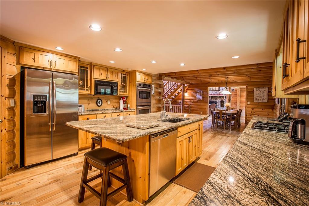 1114 Ritters Lake Road Greensboro, NC 27406 - Photo 12 of 29 Gallery Image 12
