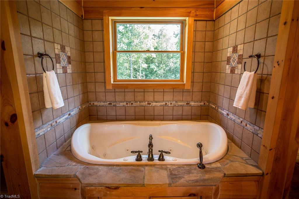 1114 Ritters Lake Road Greensboro, NC 27406 - Photo 14 of 29 Gallery Image 14