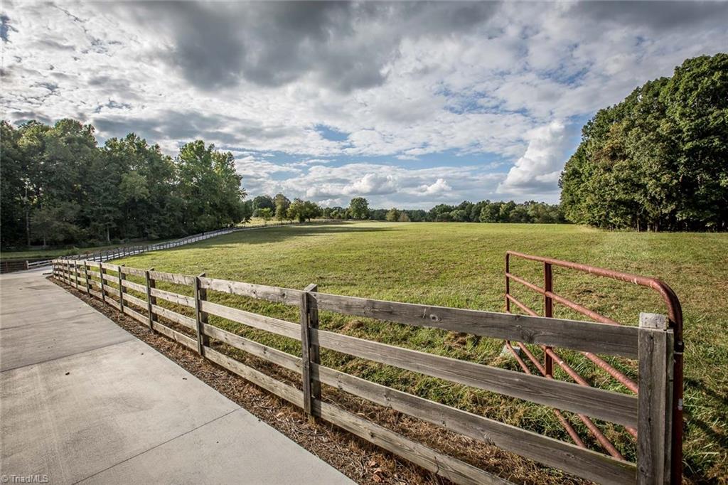 1114 Ritters Lake Road Greensboro, NC 27406 - Photo 28 of 29 Gallery Image 28