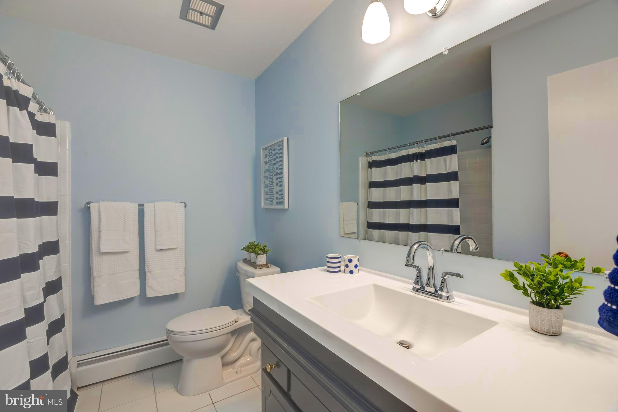 7902 Falstaff Road McLean, VA 22102 - Photo 32 of 76 All 3 remodeled bathrooms! New 10/20 20!!