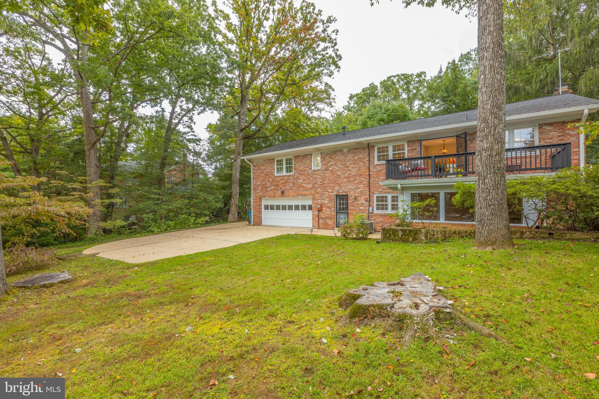 7902 Falstaff Road McLean, VA 22102 - Photo 74 of 76 Wonderful yard!