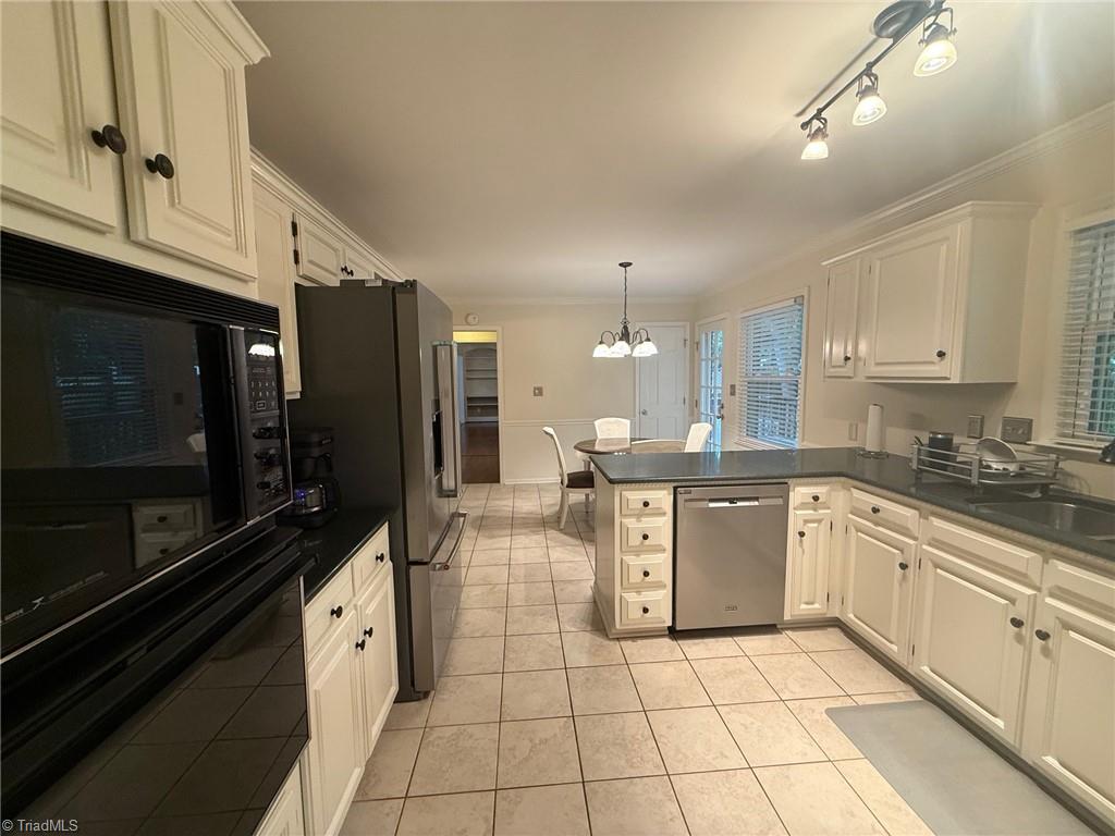 1906 Milan Road Greensboro, NC 27410 - Photo 11 of 33 Gallery Image 11