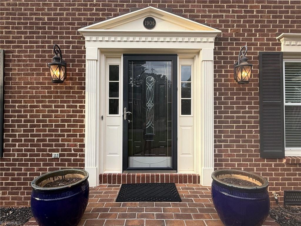 1906 Milan Road Greensboro, NC 27410 - Photo 2 of 33 Gallery Image 2