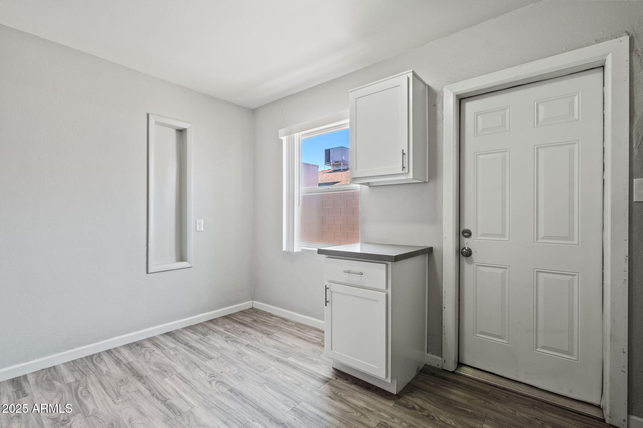 522 East Pierson Street, Unit 2 Phoenix, AZ 85012 - Photo 14 of 30 14-web-or-mls-Done-22