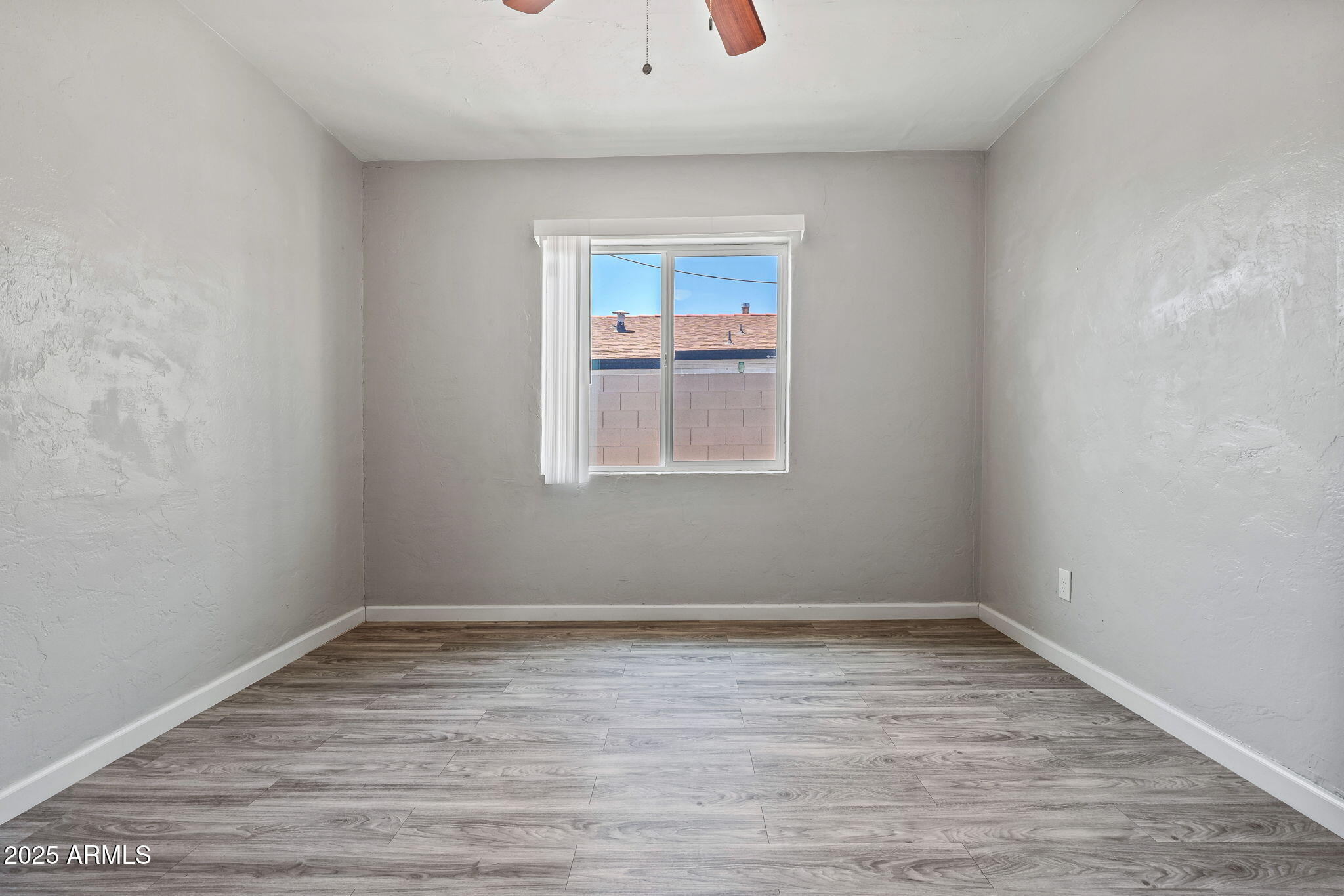 522 East Pierson Street, Unit 2 Phoenix, AZ 85012 - Photo 22 of 30 22-web-or-mls-Done-21