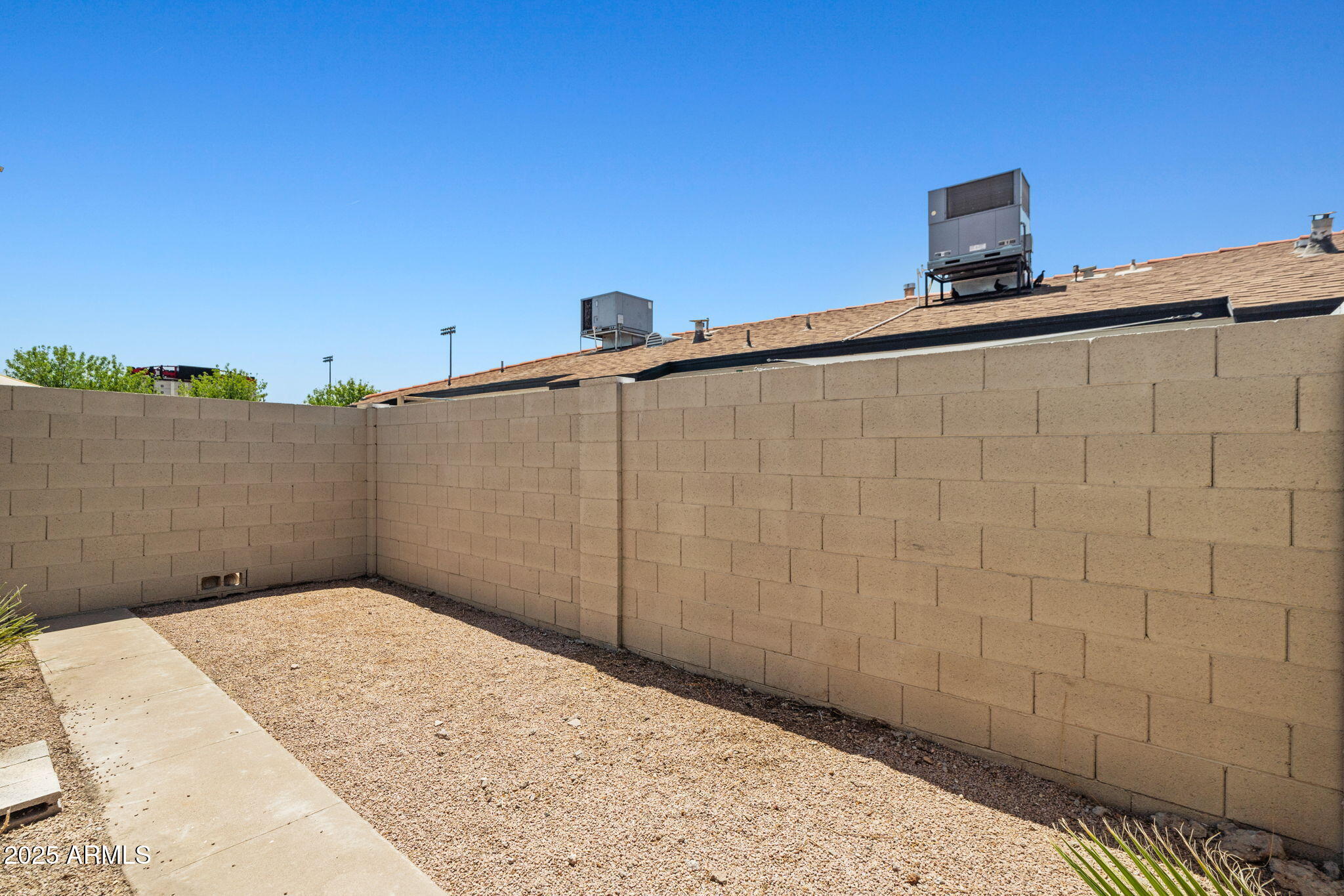 522 East Pierson Street, Unit 2 Phoenix, AZ 85012 - Photo 27 of 30 27-web-or-mls-Done-24