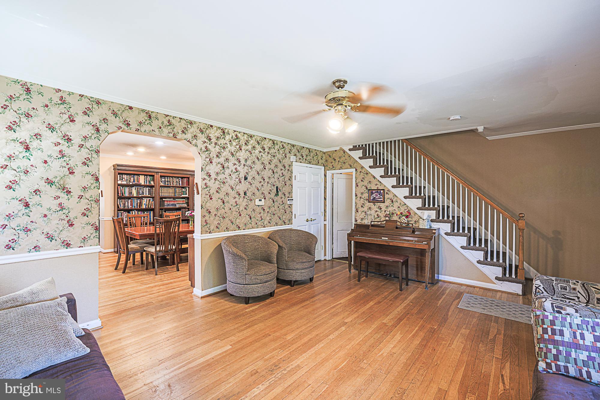 3910 Labyrinth Road Baltimore, MD 21215 - Photo 11 of 50