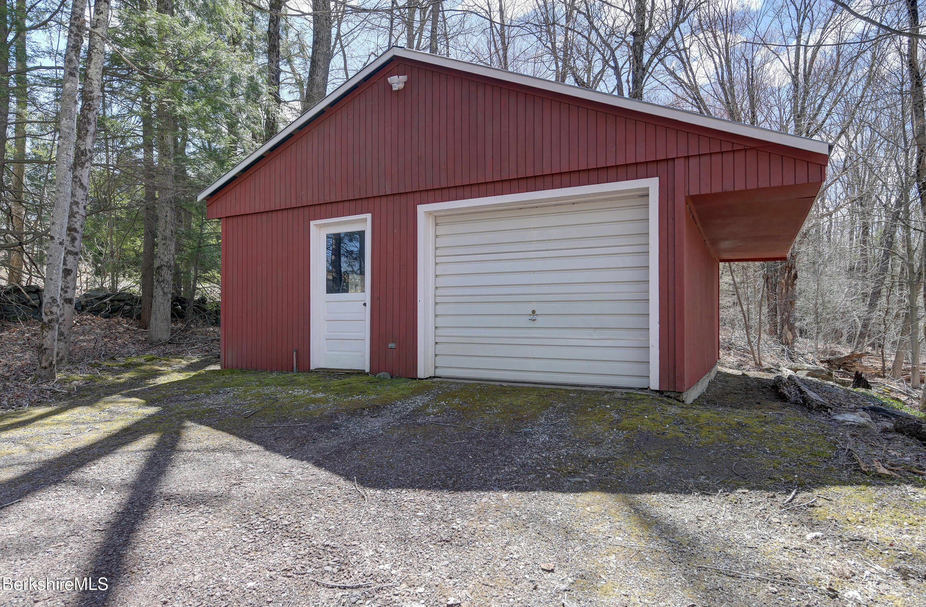 113 Nash Road Cummington, MA 01026 - Photo 41 of 44 41-Garage