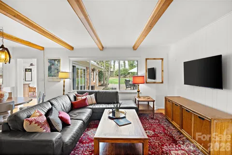 $1,189,000 | 401 Glen Oaks Road, Charlotte, NC 28270