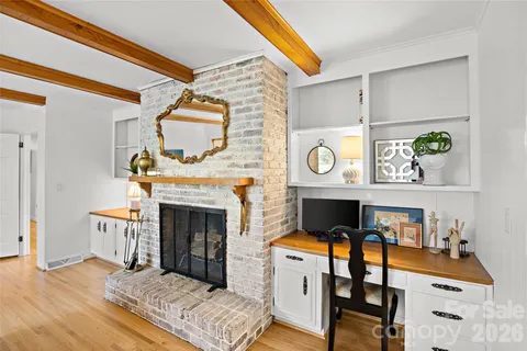 $1,189,000 | 401 Glen Oaks Road, Charlotte, NC 28270