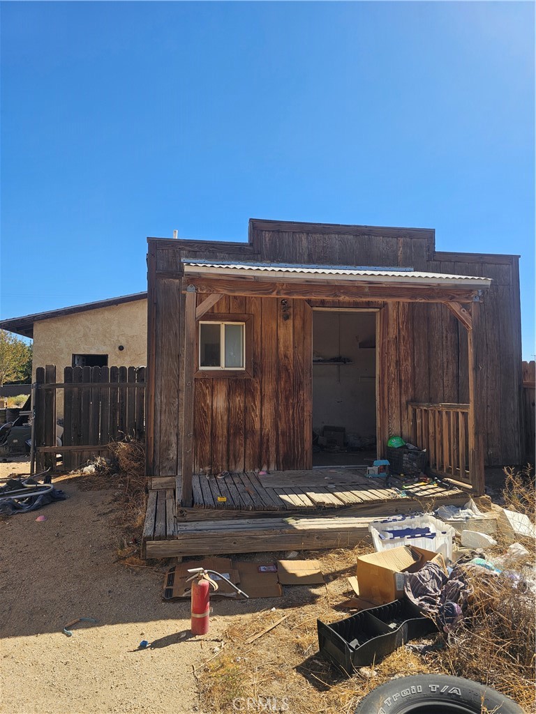 30423 Desert View Road Lucerne Valley, CA 92356 - Photo 16 of 19 Shed