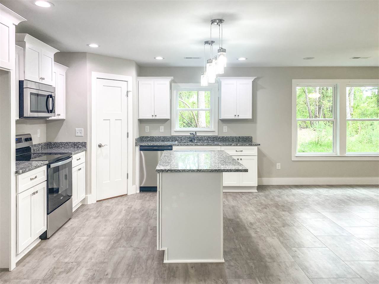 819 Pirate Cove Inman, SC 29349 - Photo 2 of 15