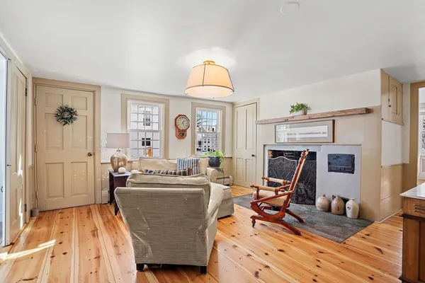 $1,065,000 | 228 Main Street, Groton, MA 01450