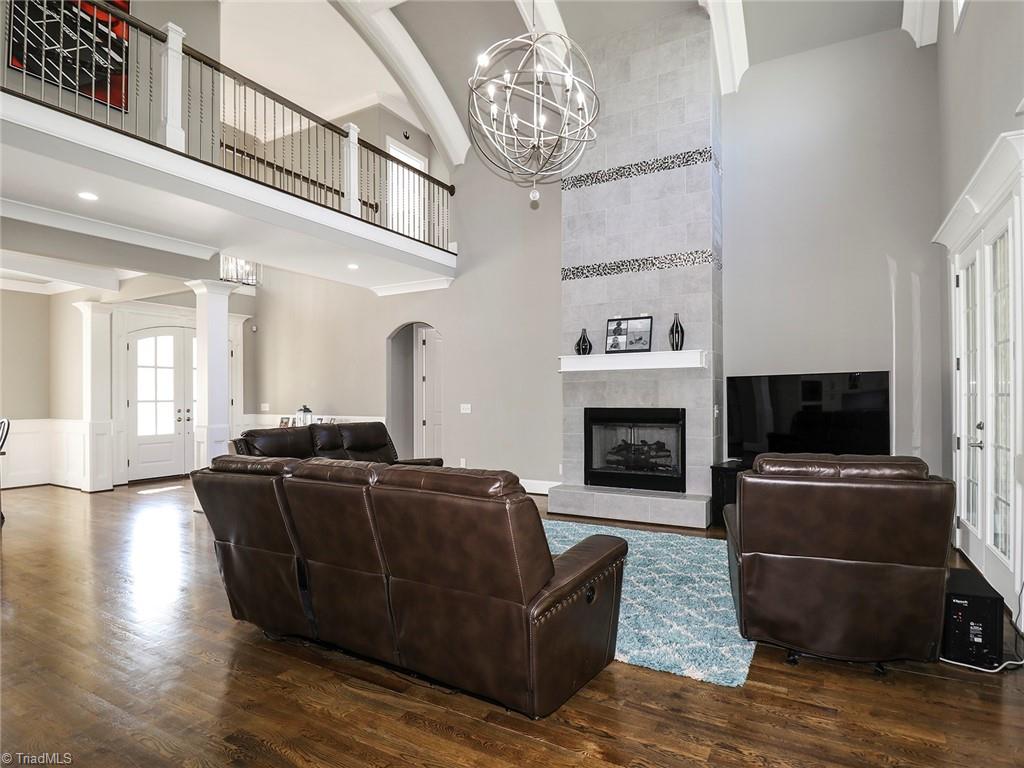 6907 Matzinger Court Oak Ridge, NC 27310 - Photo 9 of 50