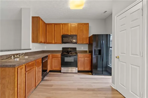 $1,725 | 4138 High Park Lane, Atlanta, GA 30344