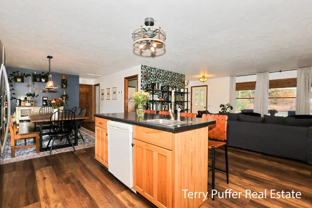 $599,000 | 23763 11 Mile Road, Big Rapids, MI 49307