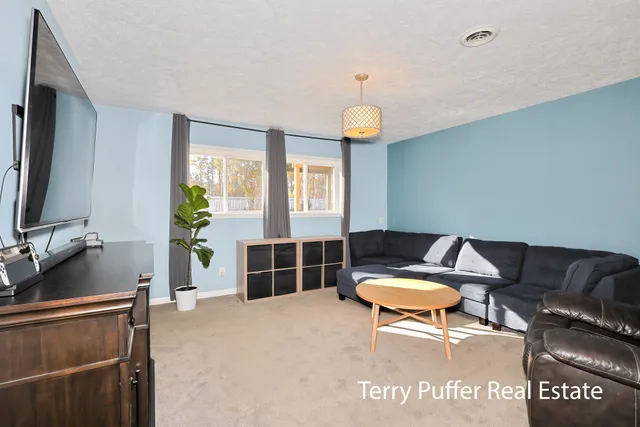 $599,000 | 23763 11 Mile Road, Big Rapids, MI 49307