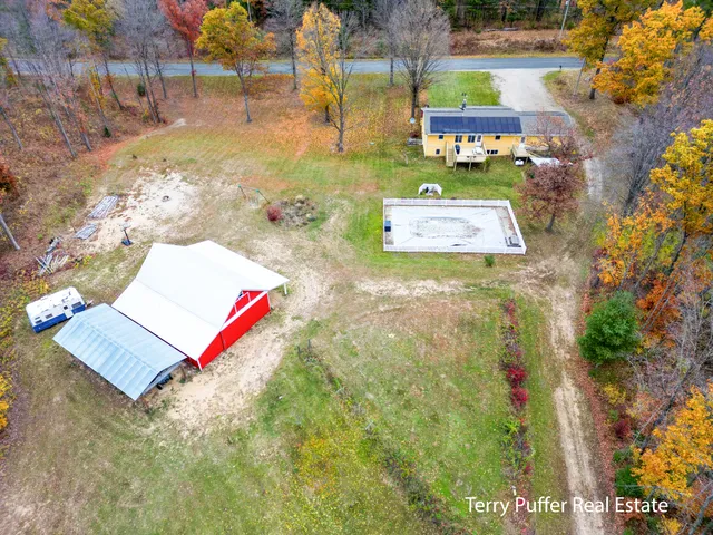 $599,000 | 23763 11 Mile Road, Big Rapids, MI 49307