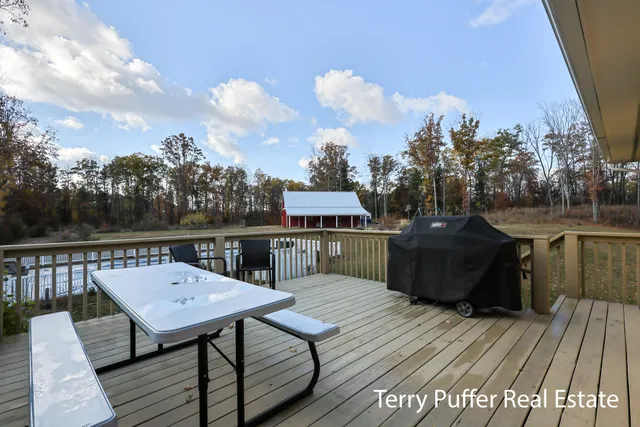 $599,000 | 23763 11 Mile Road, Big Rapids, MI 49307