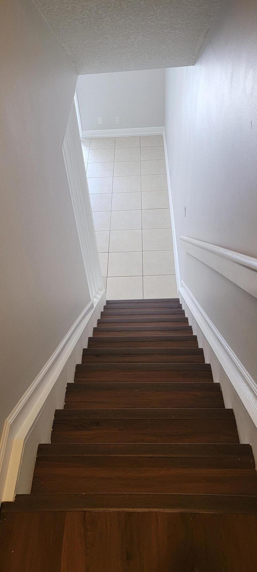 54 Maplecrest Circle Jupiter, FL 33458 - Photo 27 of 60 20240527_154617